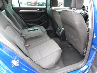 Volkswagen Passat R line  Variant 1.5 TSI DSG - 18