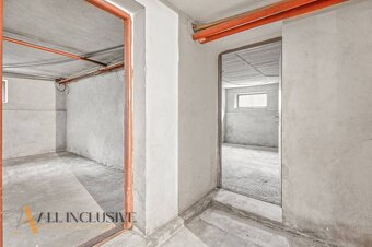 ALL INCLUSIVE I 5 IZBOVÝ RD S GARÁŽOU, POZEMOK 712 M2- MATÚŠ - 18