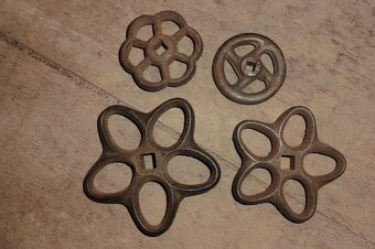 Rôzne staré retro náradie . - 18