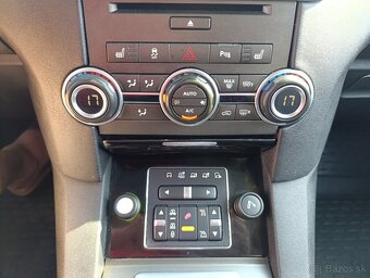 Land Rover Discovery 3.0 TDV6 HSE - 18