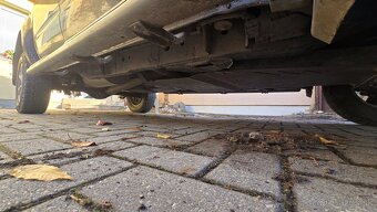 Nissan Navara d40 2.5 dci - 18