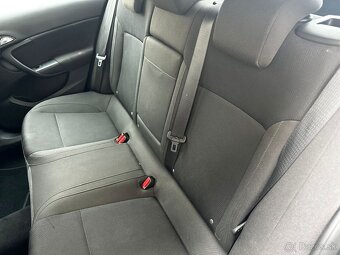 Opel Insignia 2.0 CDTI - 18