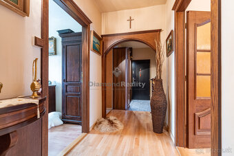 NA PREDAJ 4 IZBOVÝ BYT (79m2 + LOGGIA) S VÝNIMOČNÝM DIZAJNOM - 18