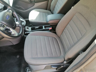 Ford Tourneo Connect 1,5 TDCi, automat, 7 míst TOP stav - 18