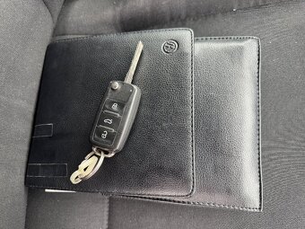 Volkswagen Caddy 2.0 TDi Maxi KLIMA -NAVIGACE - 18