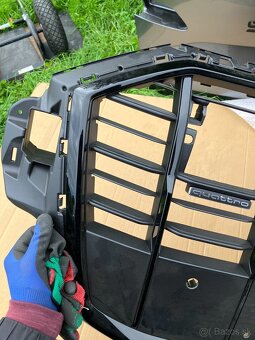 maska mrizka grill audi q7 20- cerna - 18