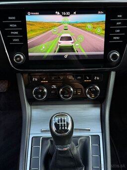 Škoda Superb Combi 2.0 TDI EVO 6-ST MANUÁL - 18