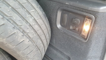 Predám VW Sharan 2.0TDI, 110kW, DSG, facelift 2016 model - 18