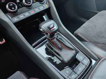 Škoda Kodiaq RS 4x4 VIRTUAL WEBASTO CANTON KAMERA TAŽNÉ DPH - 18