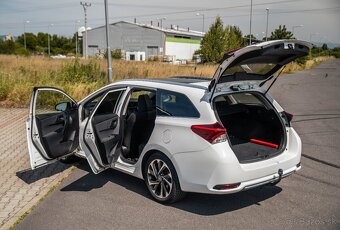 Toyota Auris Touring Sports 1.2 Turbo Executive - 18