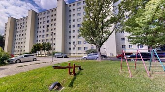 Slnečný 4 - izbový byt na Mostovej ulici - NA PREDAJ - 18