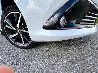 PREDAM TOYOTU AURIS 1,6 97kw 2017 - 18