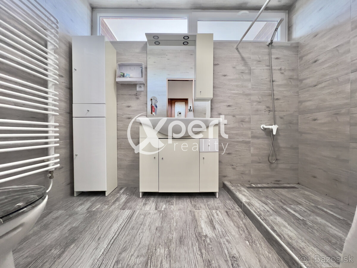 ZNÍŽENÁ CENA. Rodinný dom na predaj s garážou a záhradou - 19