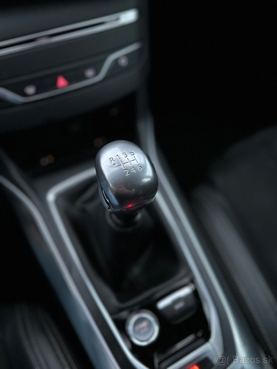 Peugeot 308 GT-line 96kw 131koní benzín - 19