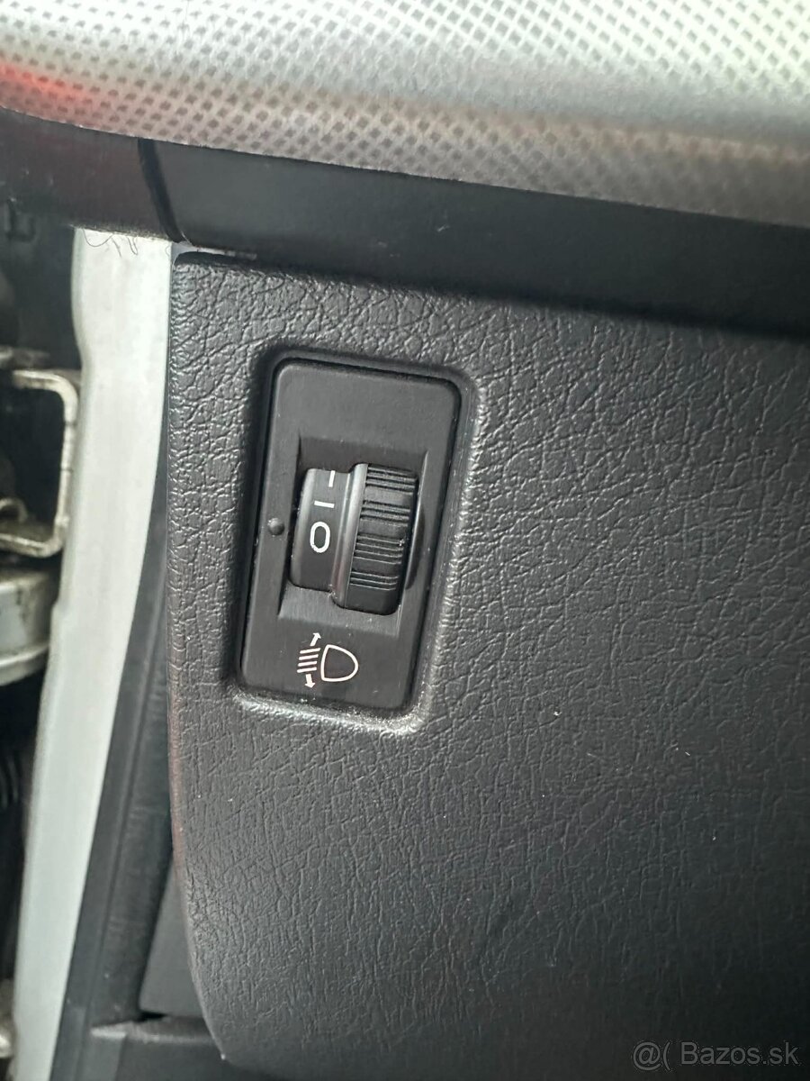 Predám Peugeot 207sw 1,6HDi 66kw - 19