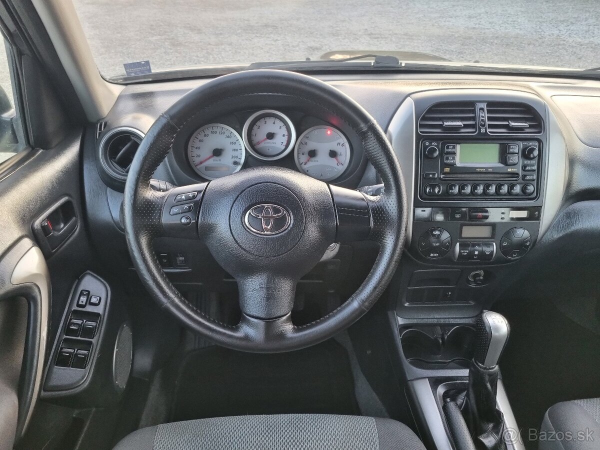 TOYOTA RAV4 2,0D4D 4X4 - 19