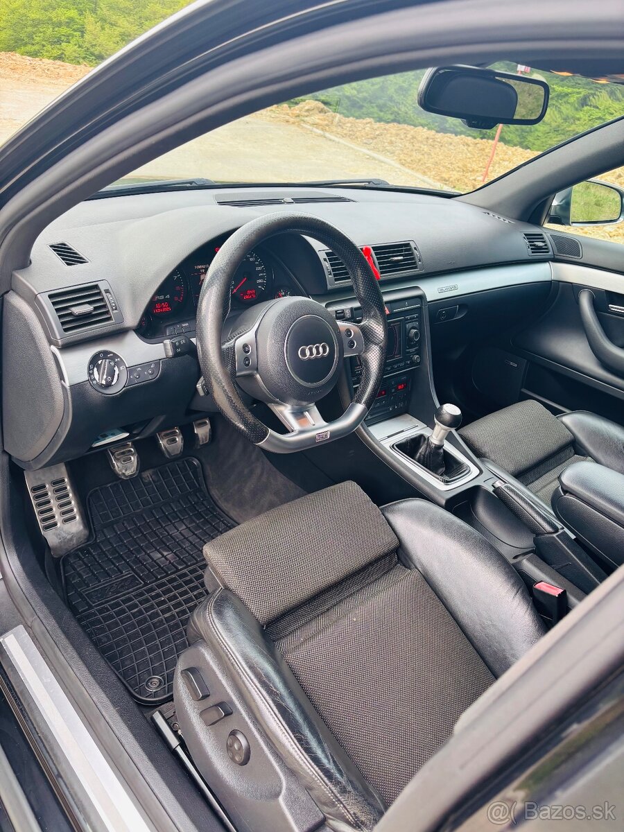 Audi RS4 avant b7 - 19