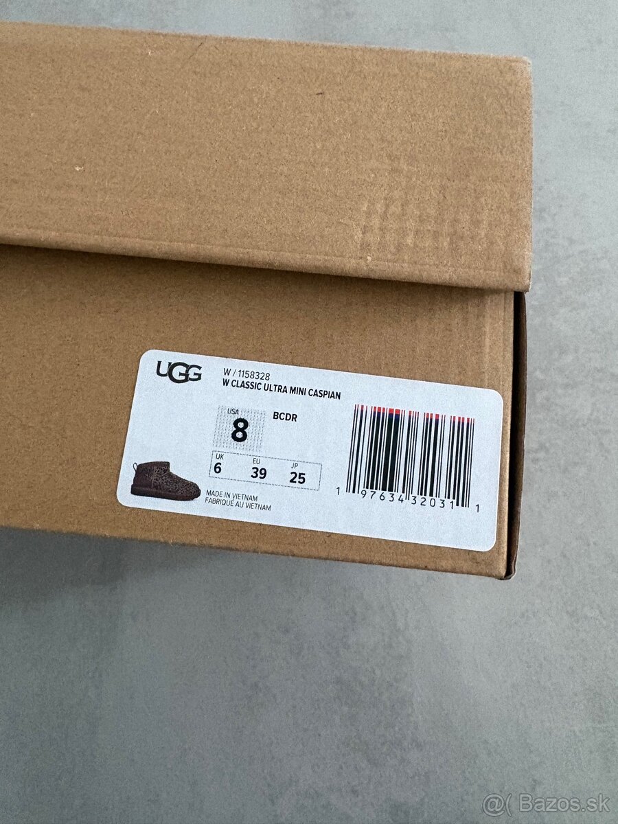 Ugg Classic ultra mini Caspian, pc 190€ - 19
