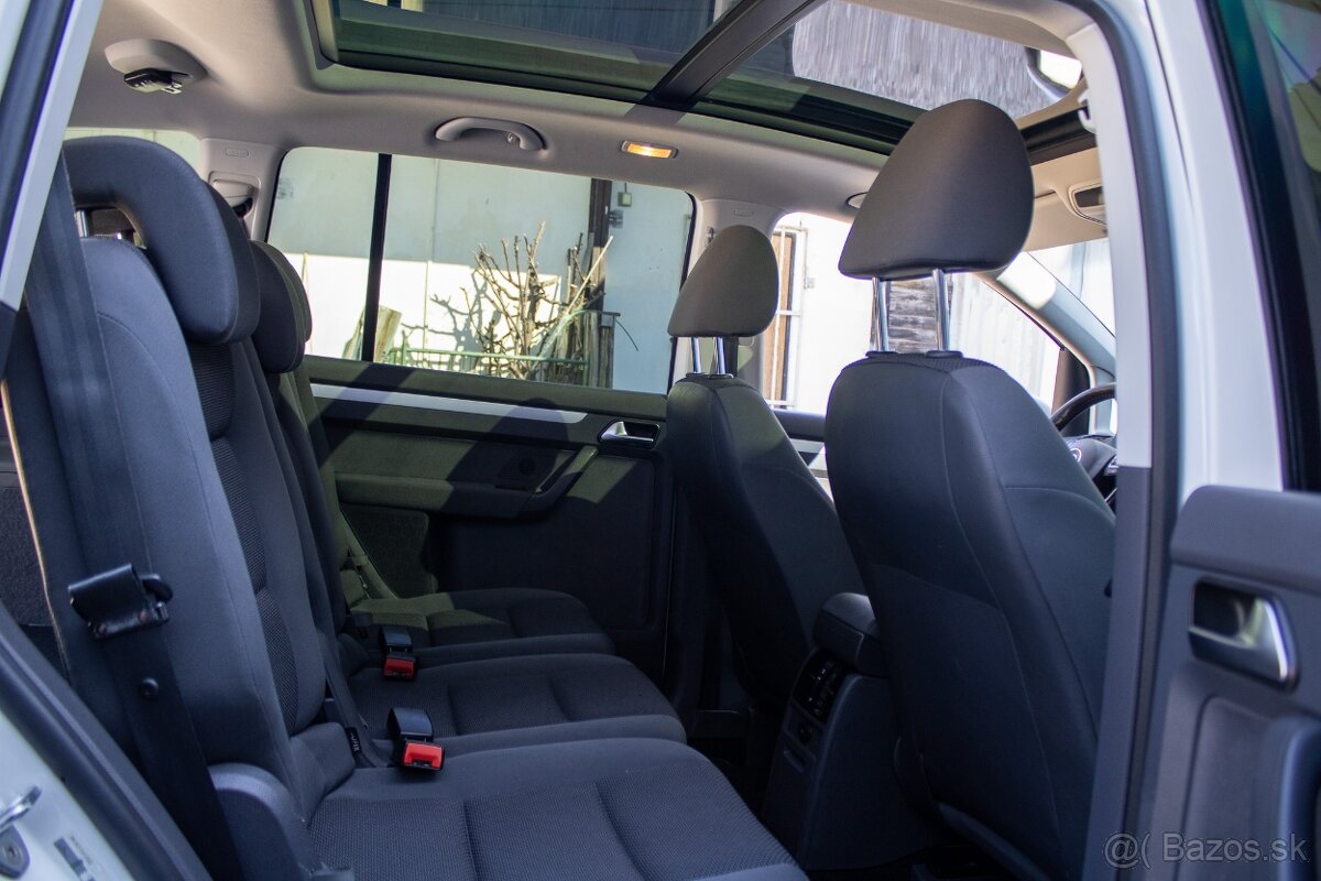 VW Touran 1.6 TDI - 19