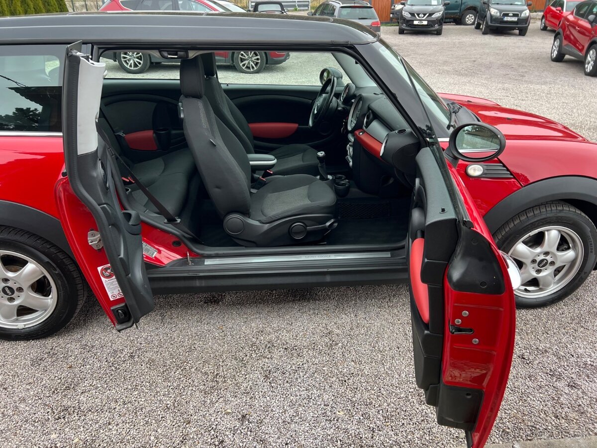 Mini Cooper Clubman - 19