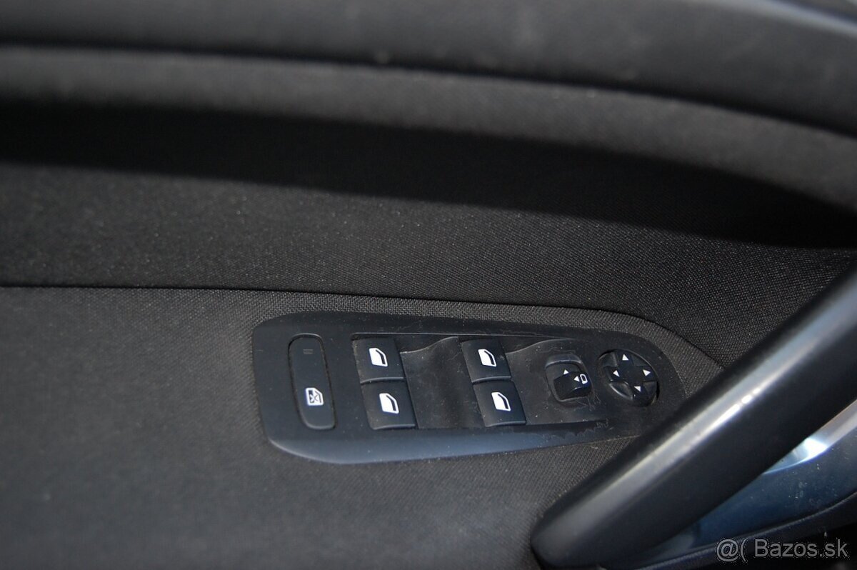 Peugeot 308 2.0 Blue-HDi Allure / AUTOMAT - 19