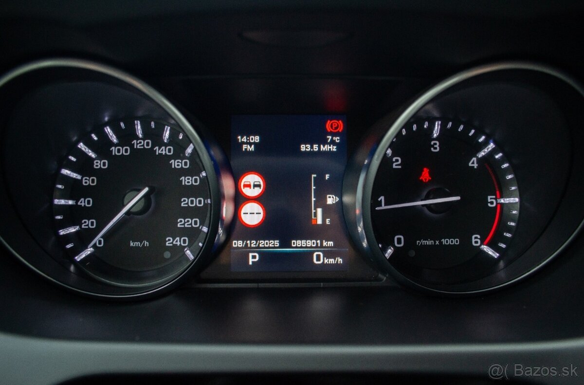 Land Rover Discovery Sport 2.0L TD4 SE AT - 19