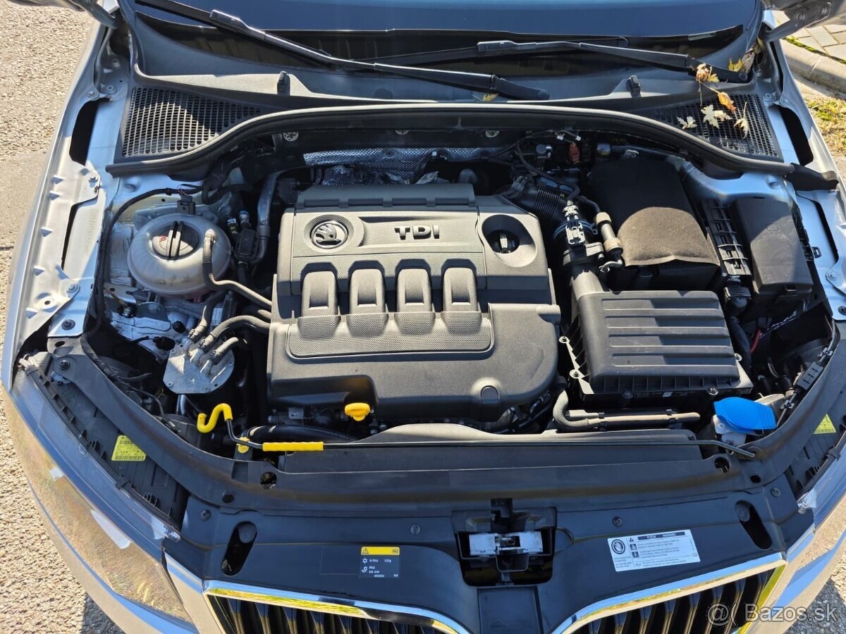 Škoda Octavia III 1.6 TDI DSG - 19