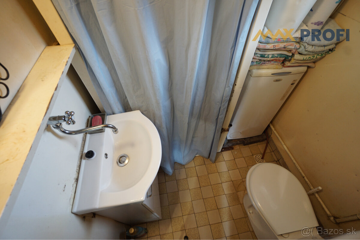 Predaj slnečnej záhrady/stavebného pozemku s chatkou, 692m2, - 19