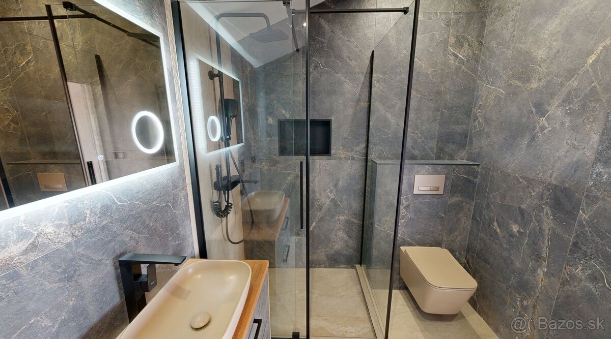 Stavebný pozemok so stavebným povolením s 2 - izbovým rodinn - 19