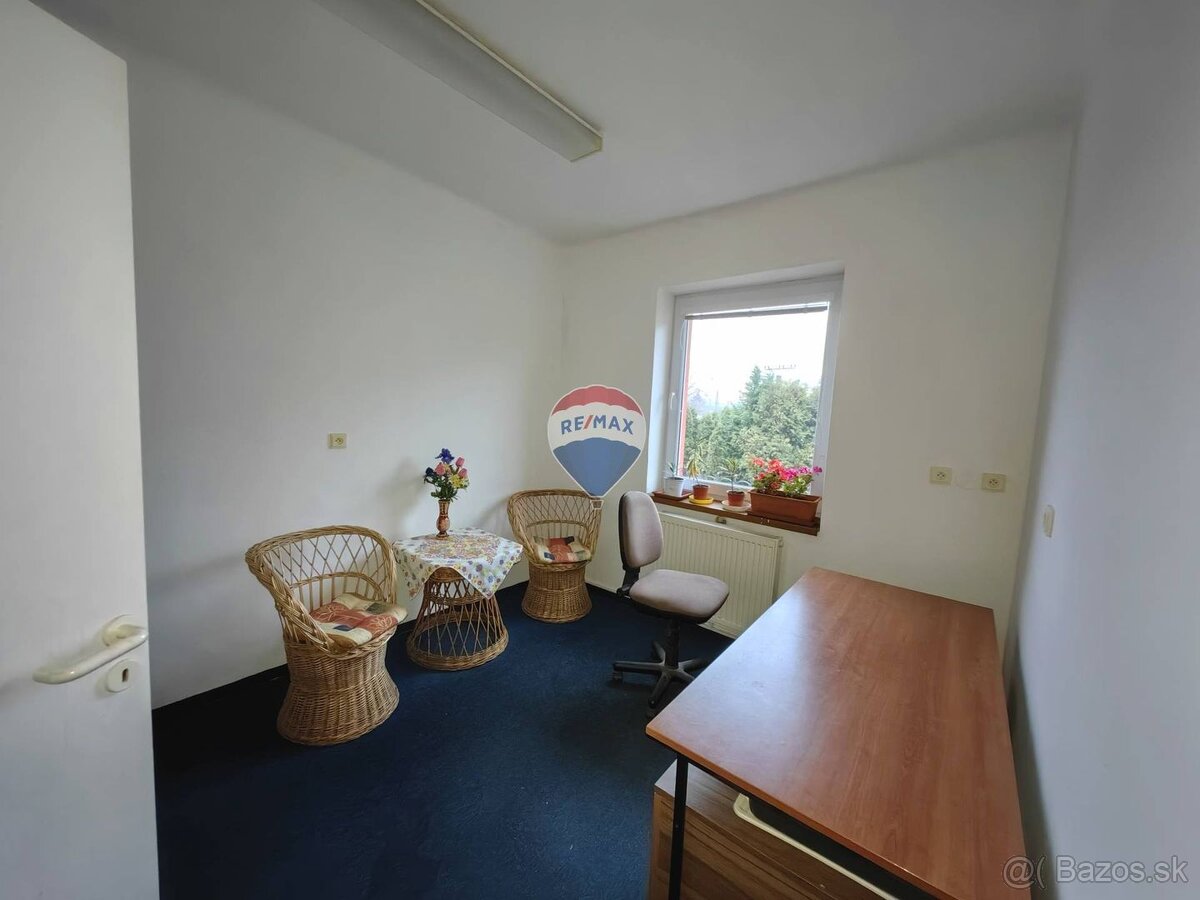 Polyfunkčný objekt, dom, podnikanie, 565m2, ul. Budovateľská - 19