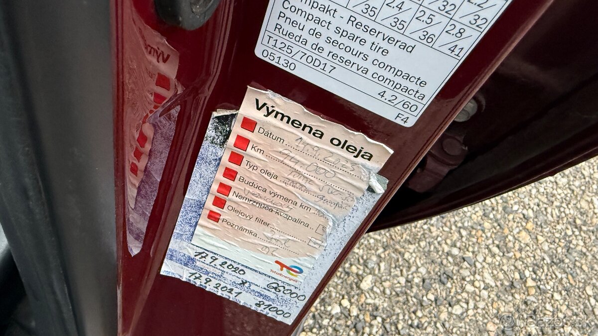 Toyota Avensis 1.6 - 19