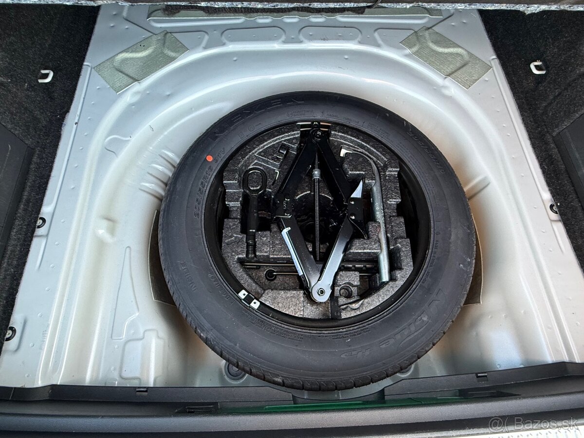 Superb Combi 2.0TDI DSG 58tis km DPH ČR FACELIFT, KAMERA,ACC - 19