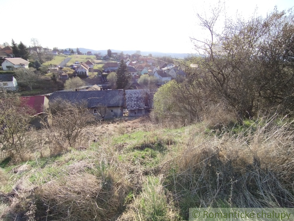 Rozľahlý pozemok so starším domom v Hornej Štubni (2714 m² - 19