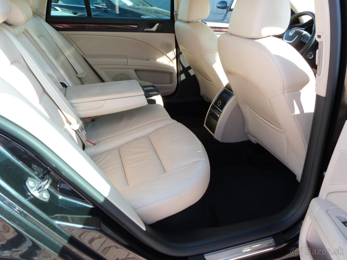 Škoda Superb Combi 2.0 TDI CR 170k Elegance DSG - 19