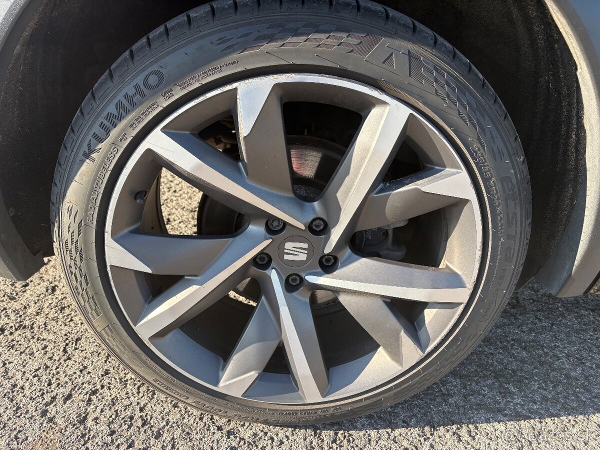 TARRACO FR 180KW E-HYBRID PLUGIN 245PS - 19