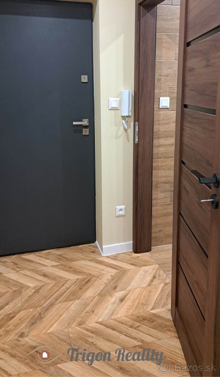 NOVOREKONŠTRUOVANÝ 2 izbový tehlový byt - 19