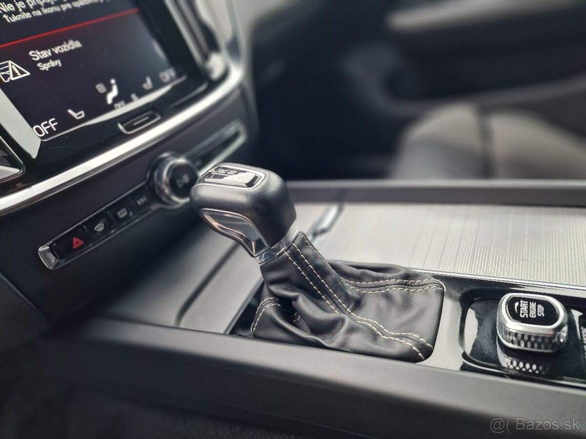 VOLVO V60 D3 R-DESIGN A/T - 19