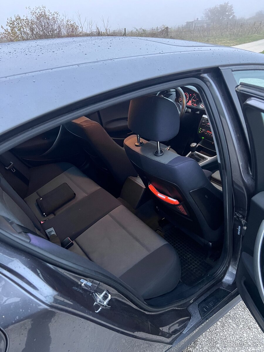 BMW Rad 1 E87 120d M47 - 19