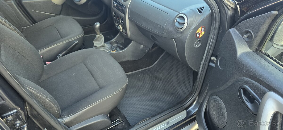 Dacia Sandero Stepway 1,6MPi M2010 - 19