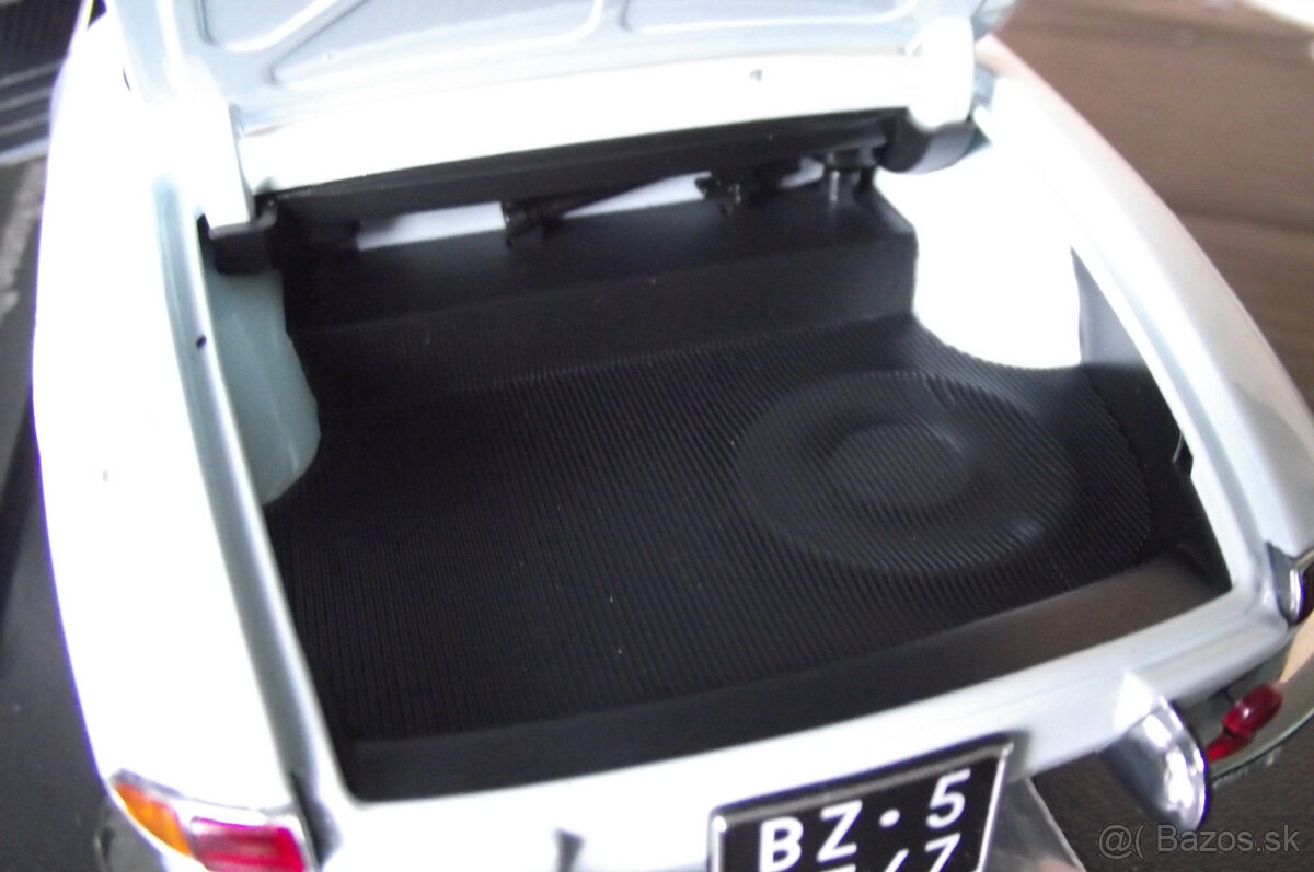 1:18 Touring - 19