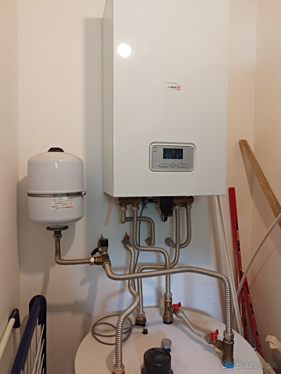 Predám rodinný dom bungalov, obec Horné Orešany - 19