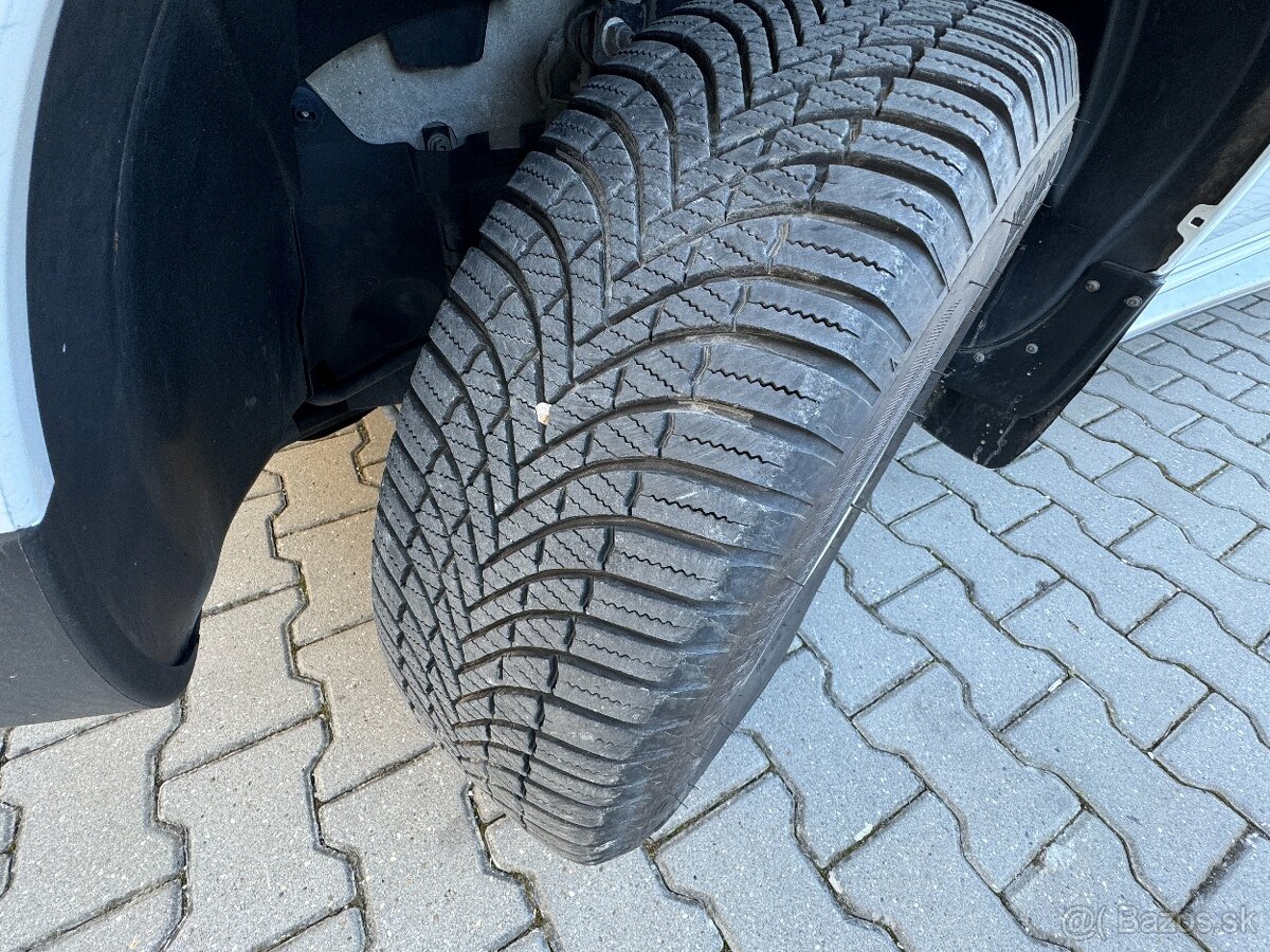 Dacia Duster 1.5 dci 4x4 - 19