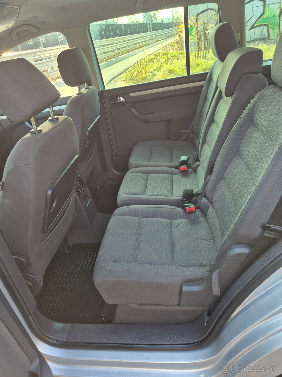 VOLKSWAGEN TOURAN 1.9TDI 77KW M6 2005 BKC - 19