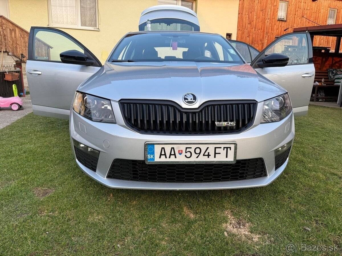 PREDNA MASKA OCTAVIA 3 / 3FL / 4RAMCEK GRILU MASKY CIERNY - 19