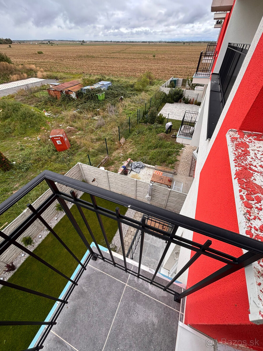 SENEC - EXKLUZÍVNE NA PREDAJ 3 izbový byt s vlastným kúrením - 19