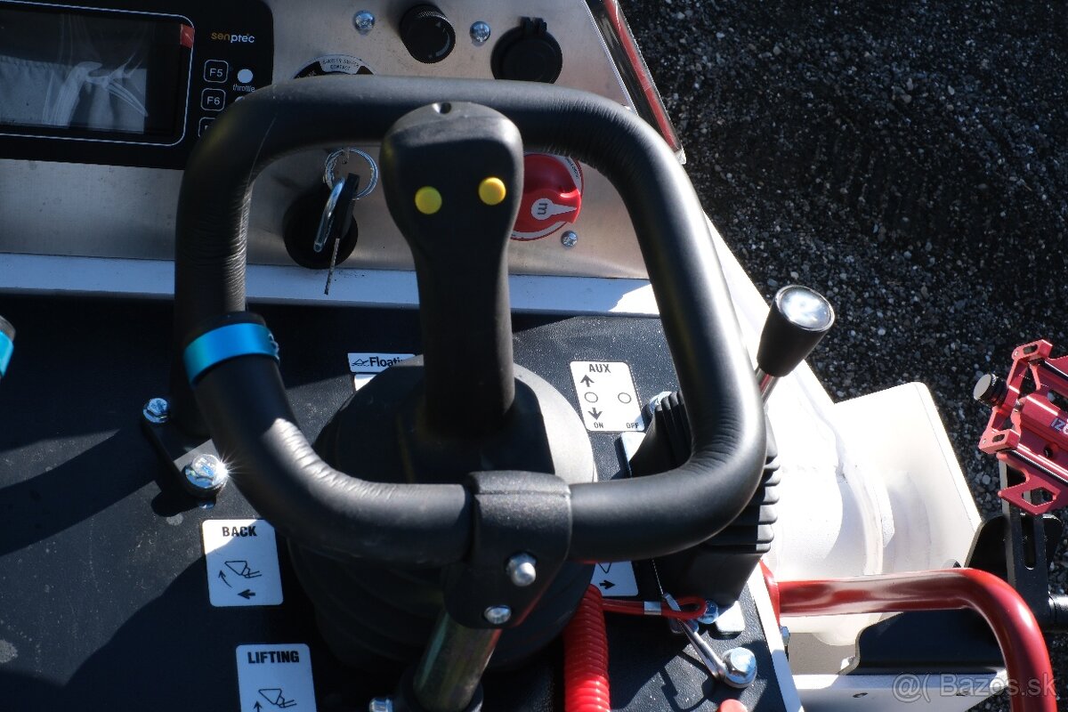 Vmeng Spartan SS1950 mininakladač - 19