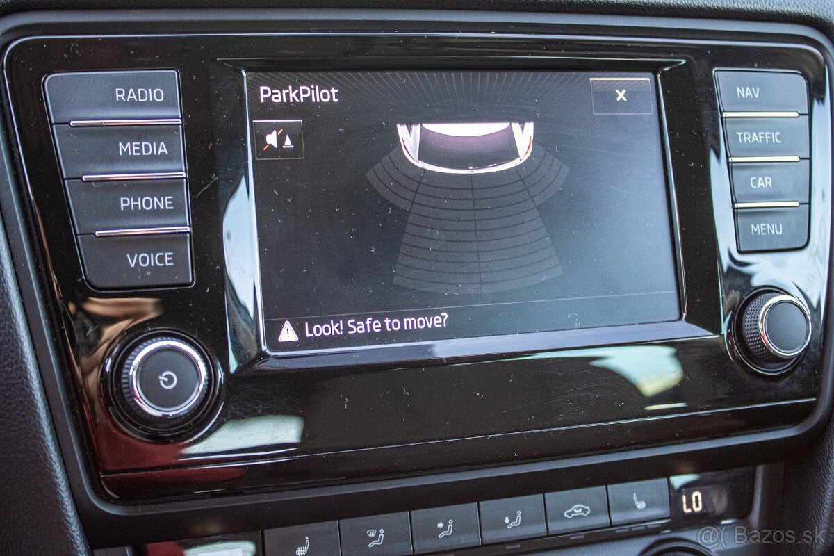 Škoda Octavia Combi 2.0 TDI Style 110kW M6 6/2016 - 19