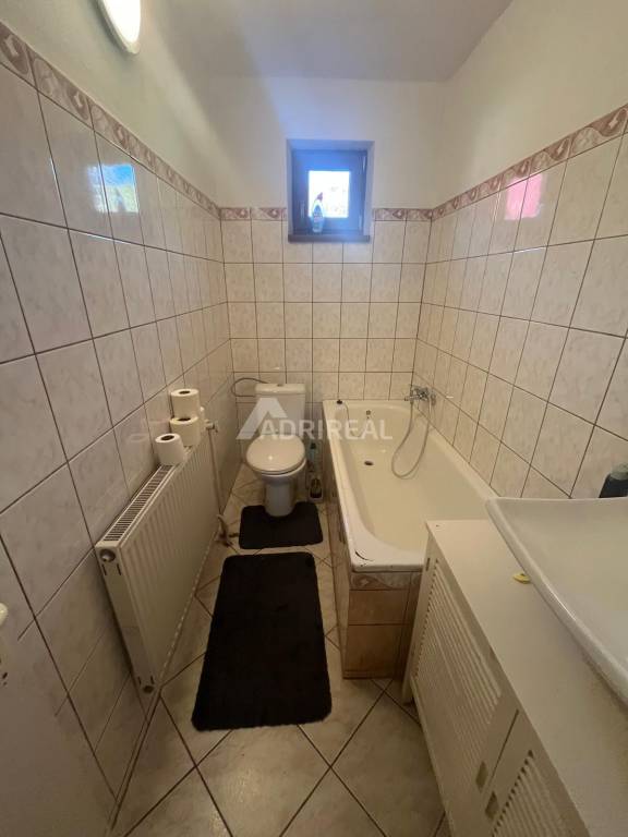 PREDAJ: Rodinný dom-chata, 639 m2; Dolná Bzová-Podkriváň, 18 - 19