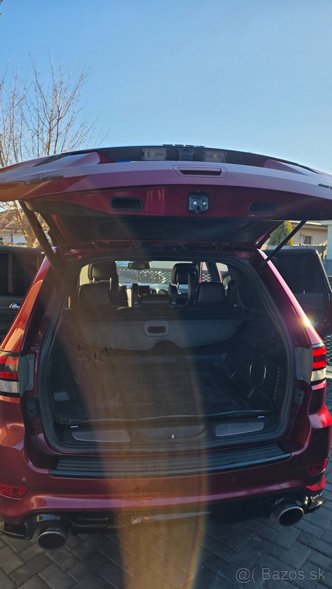 Jeep Grand Cherokee 6.4 V8 HEMI SRT 344k - 19