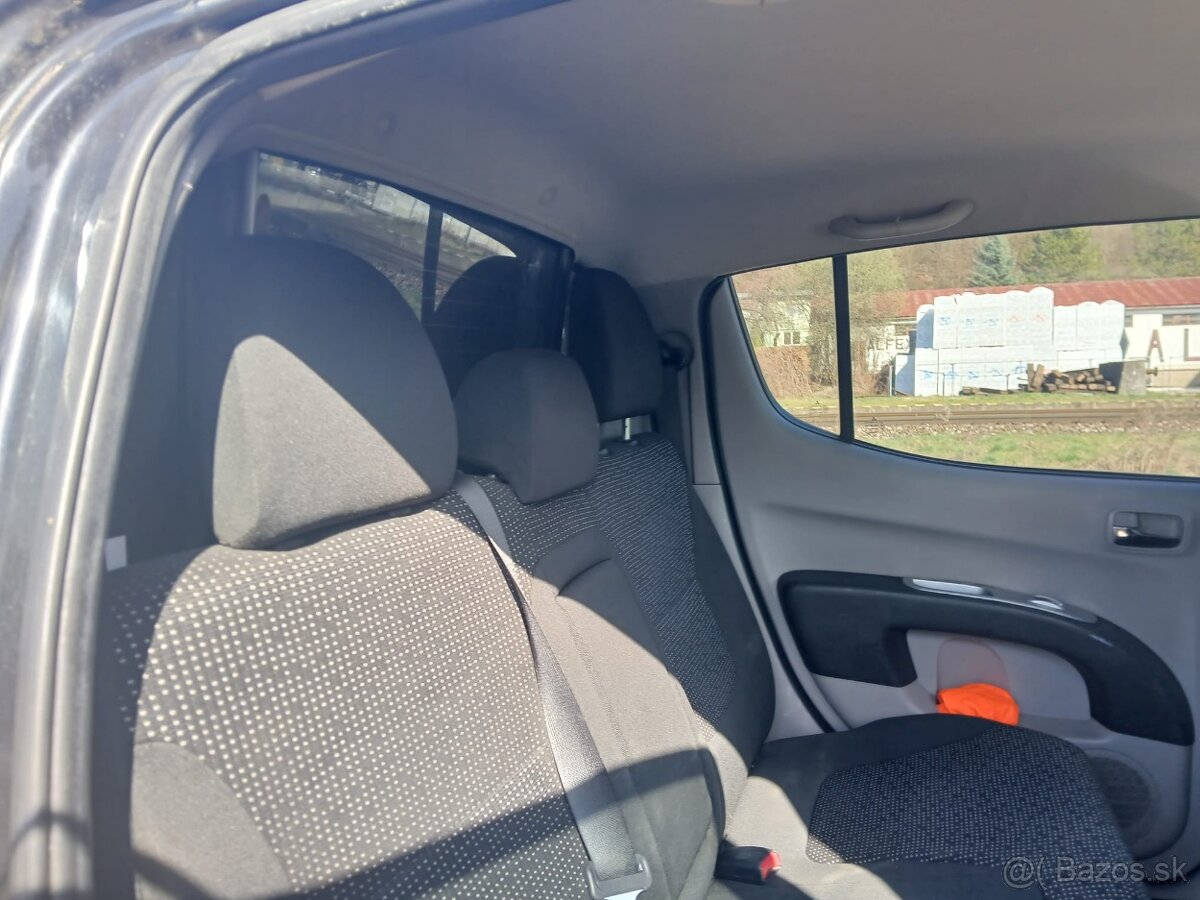 Mitsubishi L200 vo výbave DAKAR - 19